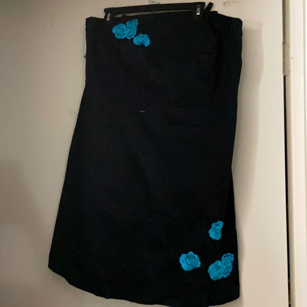 Black strap dress - Picture 1 of 2